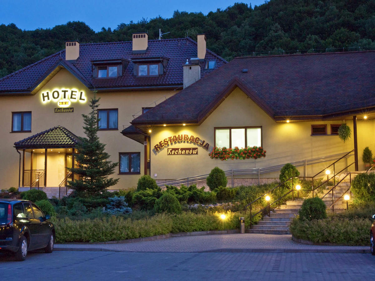 Hotel Kochanow Kochanow  Exteriör bild